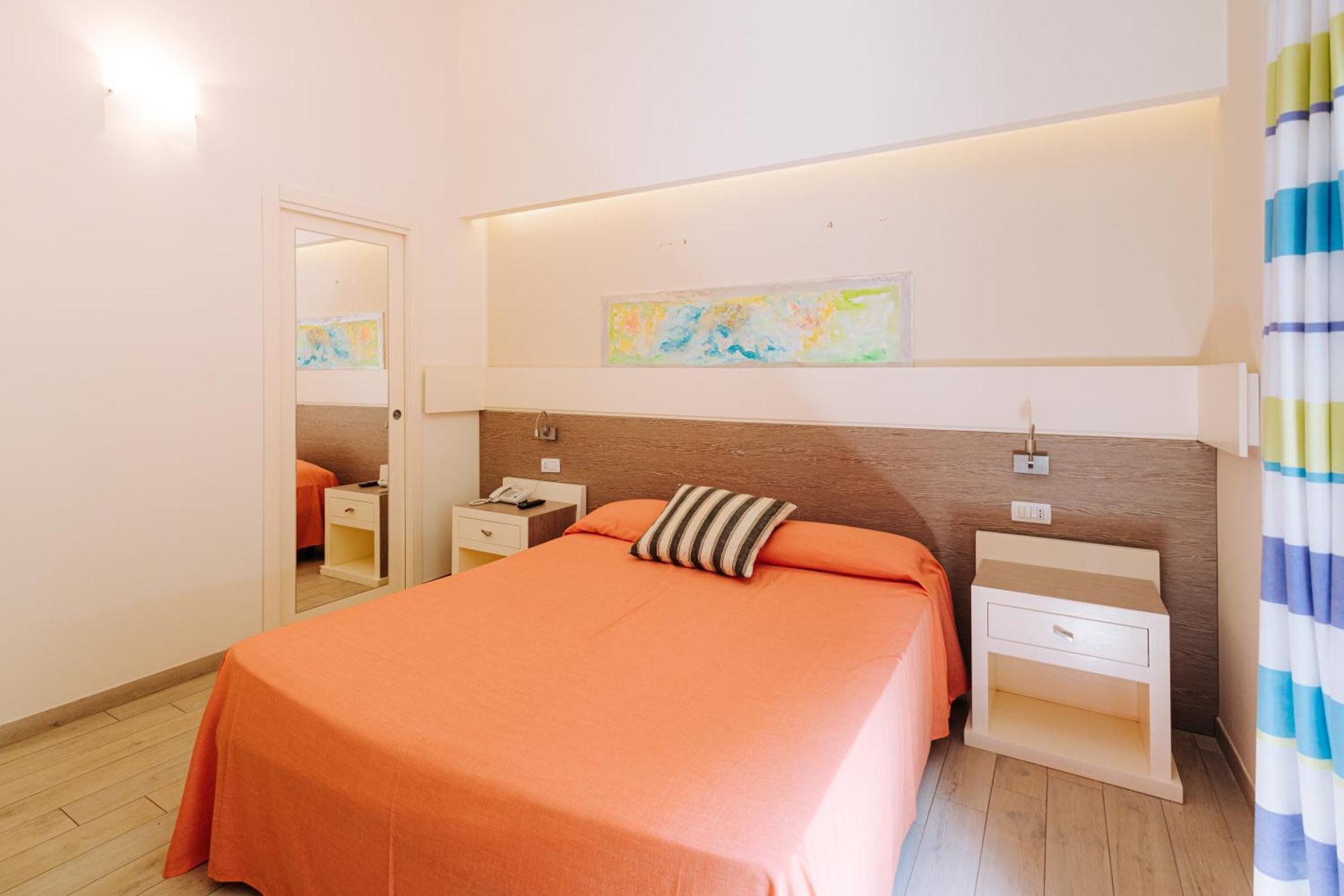 Solemare Club Village Capo Vaticano Exterior photo